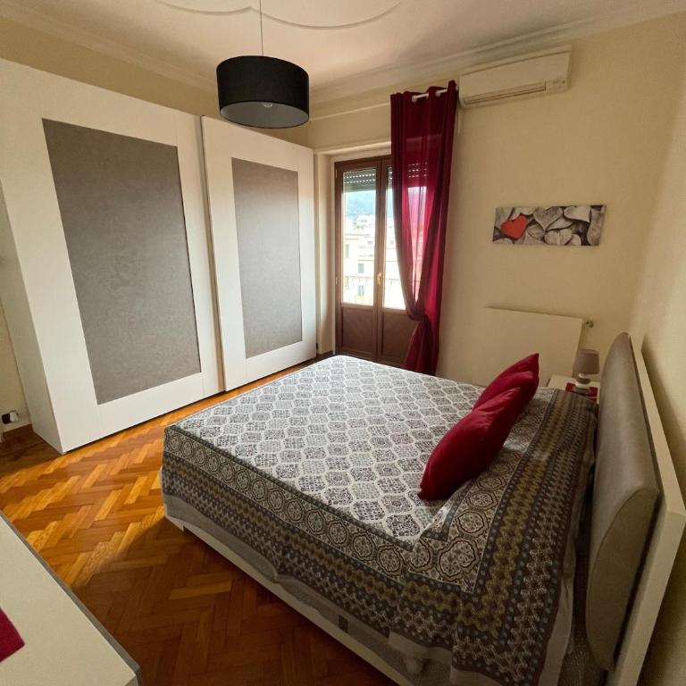 Genova Boccadasse - Three-Bedroom Apartment - 17