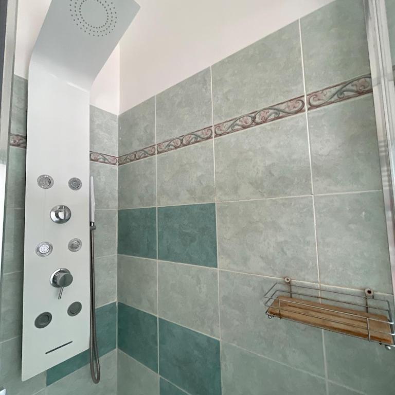 Genova Boccadasse - Three-Bedroom Apartment - 23