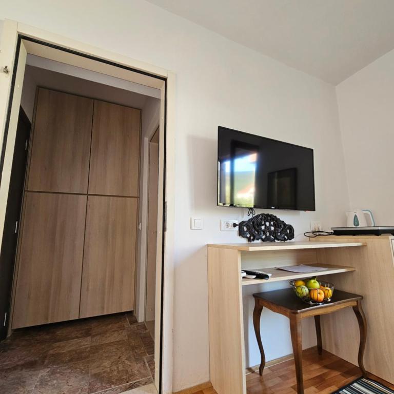 IGOR ROOMS - Twin Room with Garden View - 6