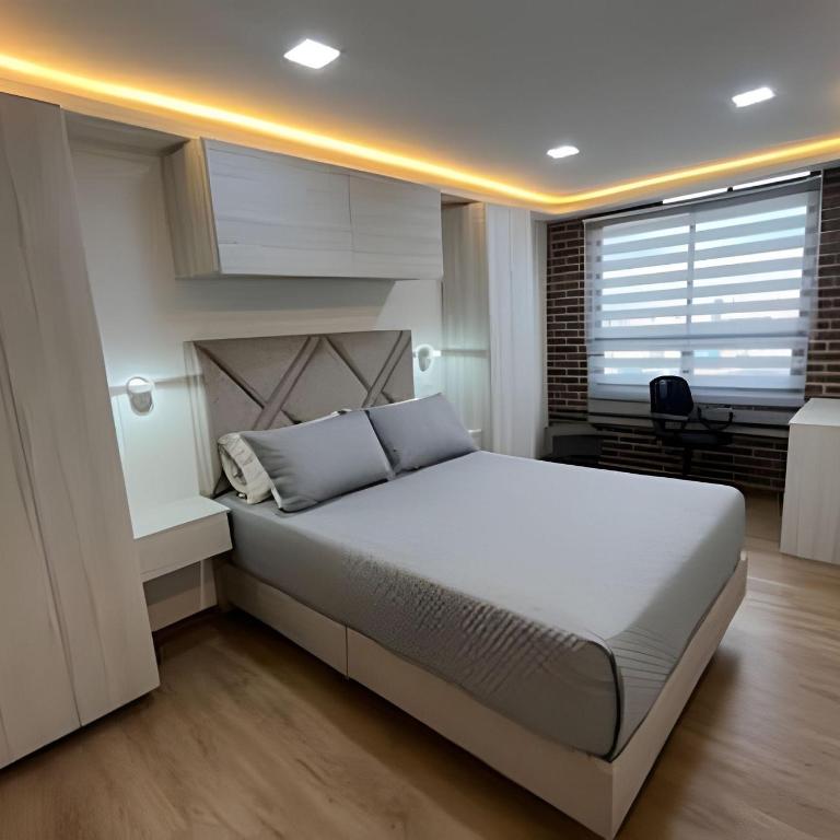 Estadia ideal cerca aeropuerto con parqueadero - Apartamento - 6