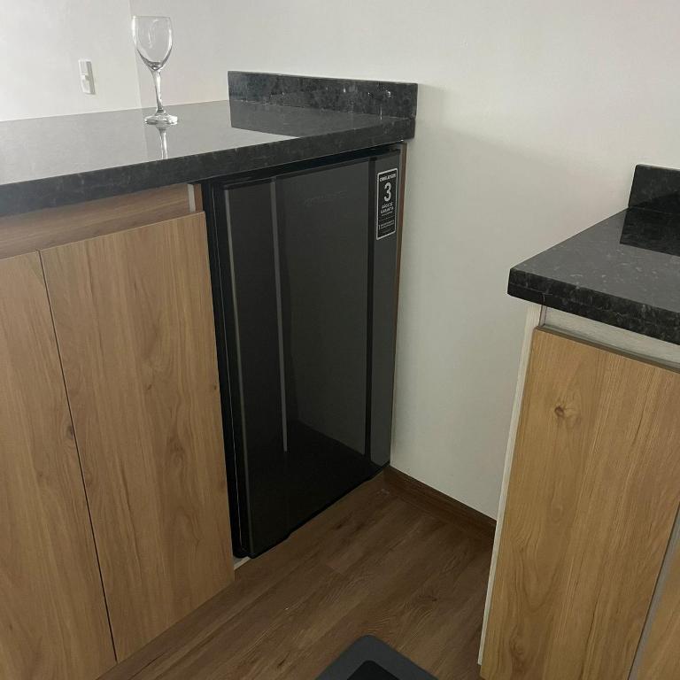 Estadia ideal cerca aeropuerto con parqueadero - Apartamento - 37