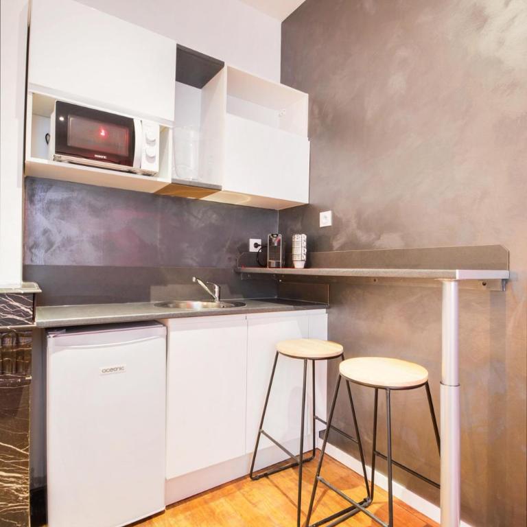Sous le Charme de Charles Sauna & Jacuzzi Nancy - Appartement 1 Chambre - 12