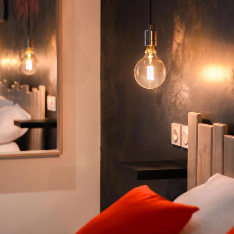 Sous le Charme de Charles Sauna & Jacuzzi Nancy - Appartement 1 Chambre - 30