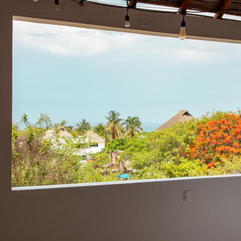 CASA GUAJE 5min to Beach Bacocho and Coral 3Floor House 6 Bedrooms all with AC 8 beds up to 16 Guests Wifi starlink - Apartamento - 14