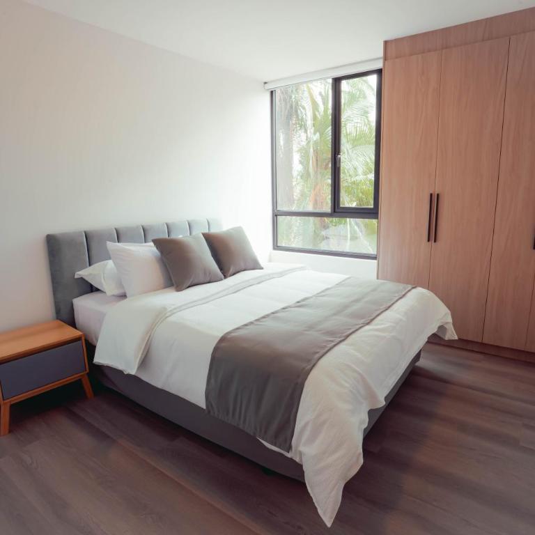 Estay Go Navarra Suite - Suite Deluxe con cama extragrande - 16