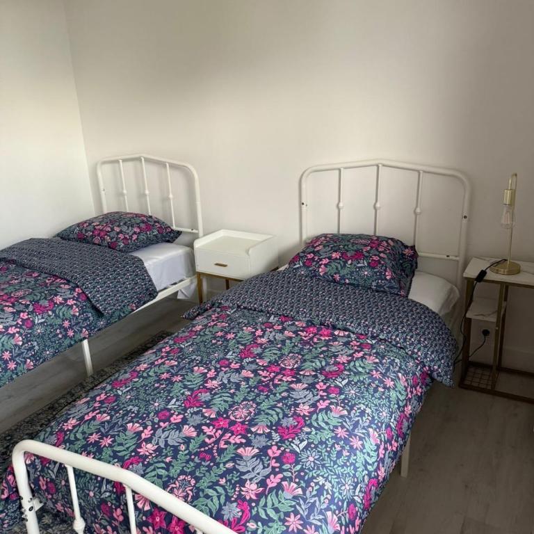 Beautiful 3 bedroom apartment with nice garden - Appartement 2 Chambres - 7
