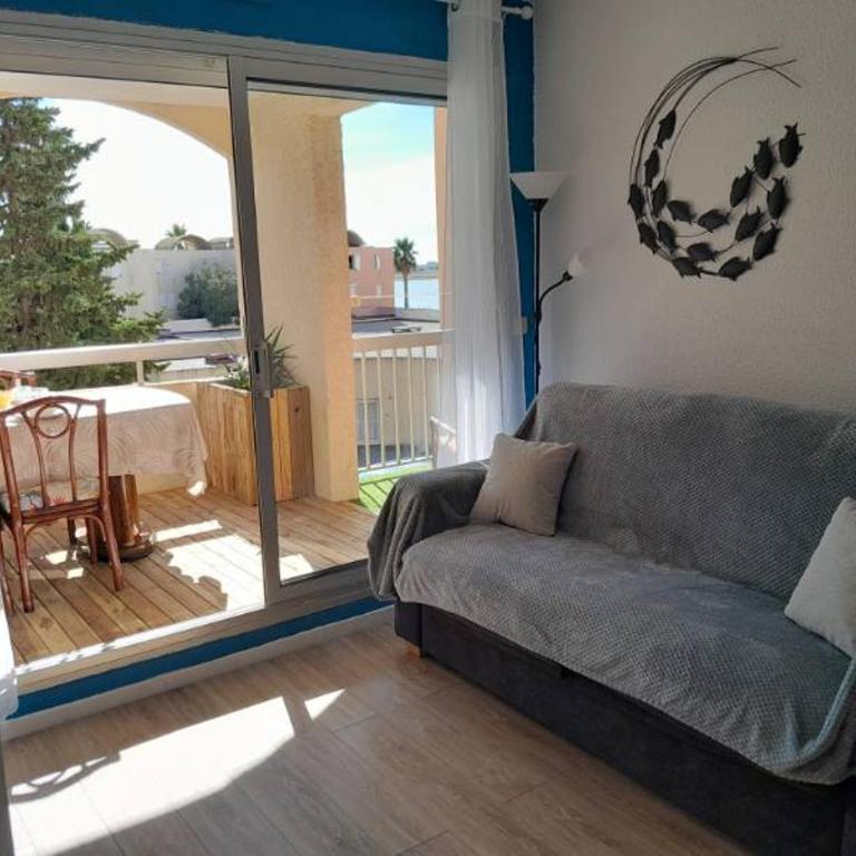 Joli appartement climatisé résidence avec piscine et plage du Grazel à 180m - Apartamento de 1 dormitorio con vistas a la piscina - 3
