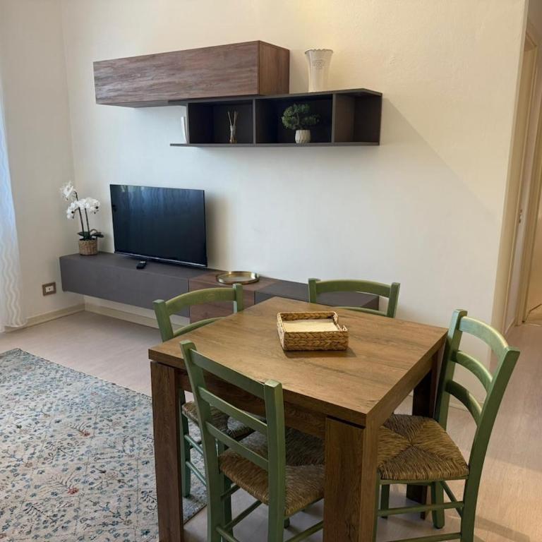 Lake View Residence Castello - Appartamento con 2 Camere da Letto - 13