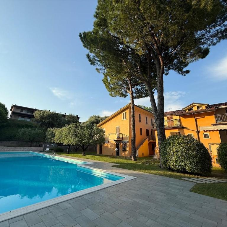 Lake View Residence Castello - Appartamento con 2 Camere da Letto - 4