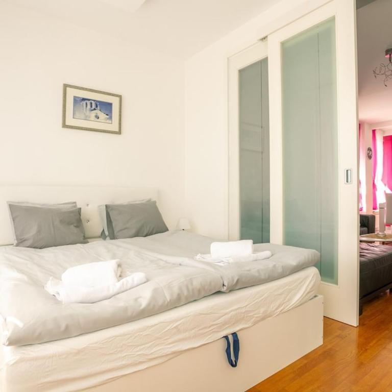 DC Belgrade, modern, super comfy, garage parking - One-Bedroom Apartment - 30