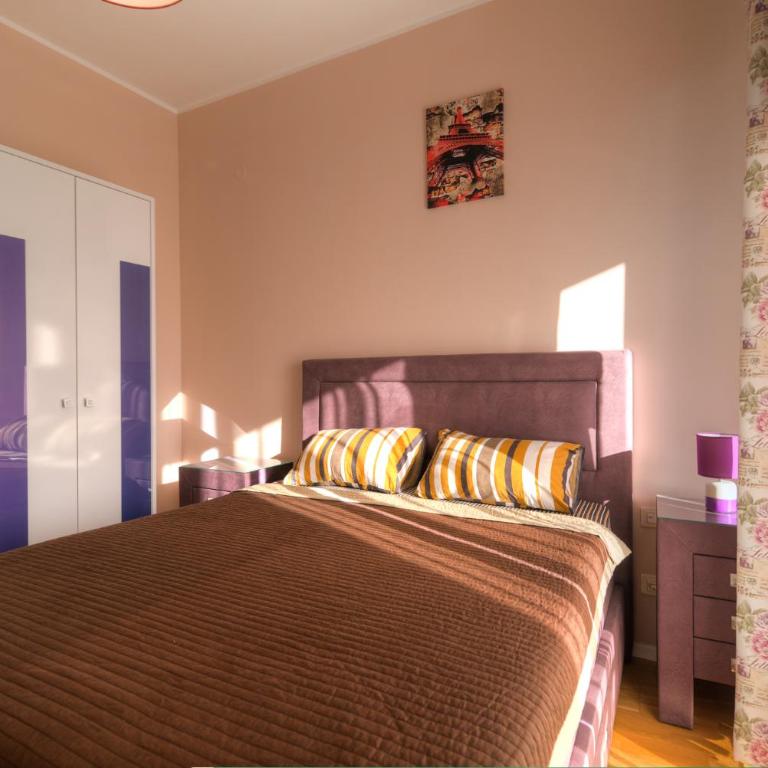 Harmonia Sunrise Apartments - Three-Bedroom Premium Apartment with Balcony - 3