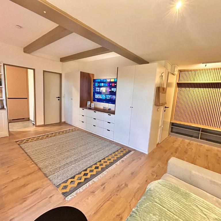 Appartement WOLKE7 byTILLY - Familienfreundliches Alpenzuhause mit Hallenbad, Balkon & Panoramablick hoch oben auf der Gerlitzen - Apartment mit 2 Schlafzimmern und Balkon - 8