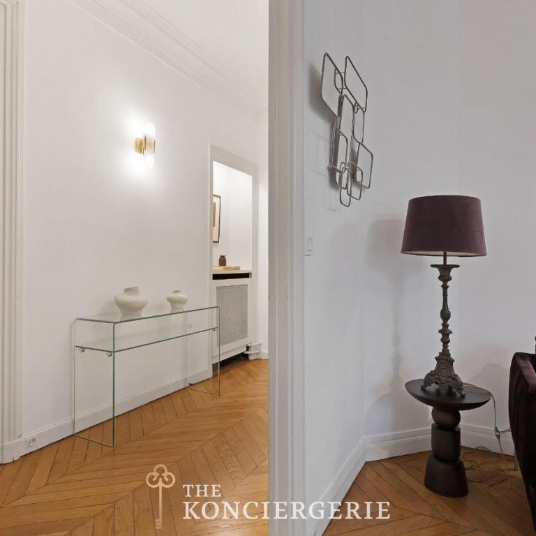 BM -Art de Vivre Haussmannien -Square Moncey - Appartement - 14