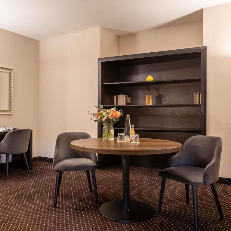 La Citadelle Hotel Metz - MGallery Collection - Junior King Suite with Governor's Palace View - 6