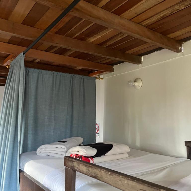 Hostal Estrella de Agua - Cama en habitación compartida mixta de 6 camas - 5