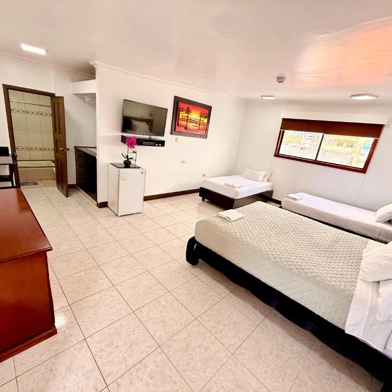 Hotel Los Algarrobos - Habitación Triple Estándar - 5
