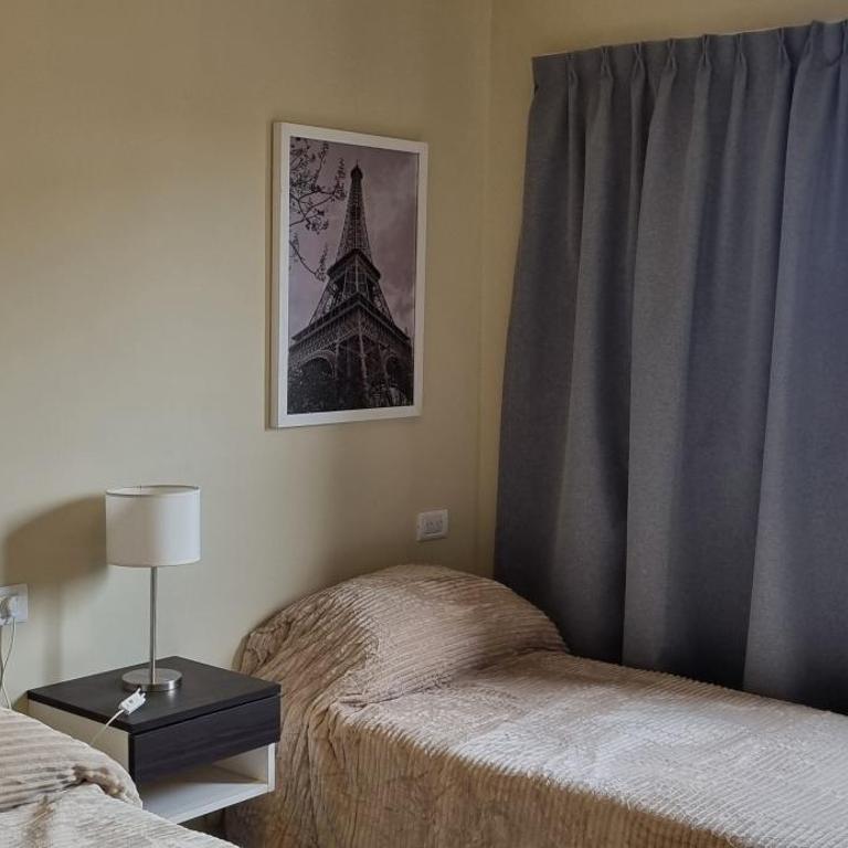 Alquiler temporario en azul - Two-Bedroom Apartment - 1