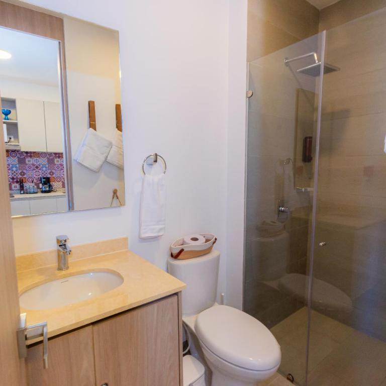 Apartamento con playa y piscina a 5 minutos del aeropuerto - One-Bedroom Apartment - 16