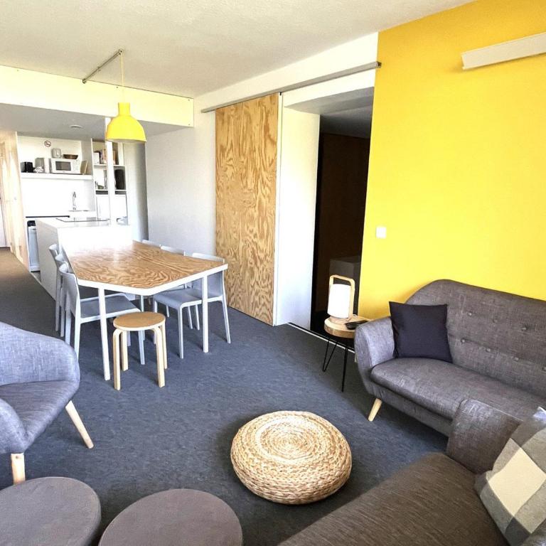 Appartement rénové 3 pièces avec balcon et WIFI - FR-1-346-533 - Appartement - 1