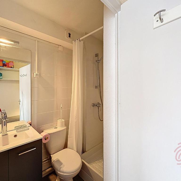Studio lumineux proche centre-ville de Lamalou, Wifi, balcon - Studio - 7