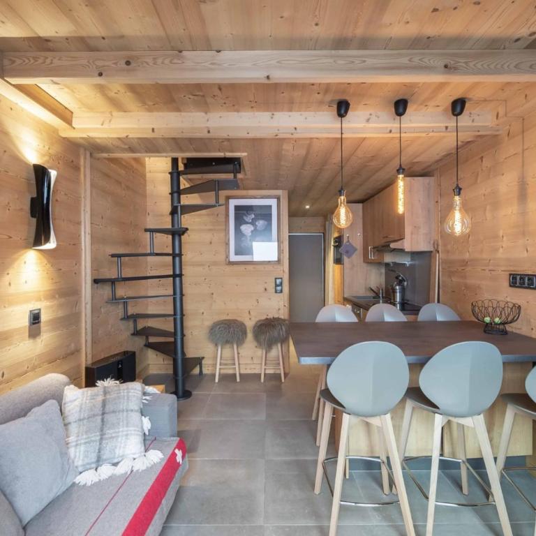 Duplex 6 personnes, cœur de station, balcon et animaux bienvenus - FR-1-640-79 - Apartamento - 1