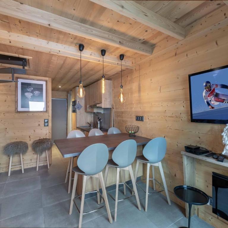 Duplex 6 personnes, cœur de station, balcon et animaux bienvenus - FR-1-640-79 - Apartamento - 3
