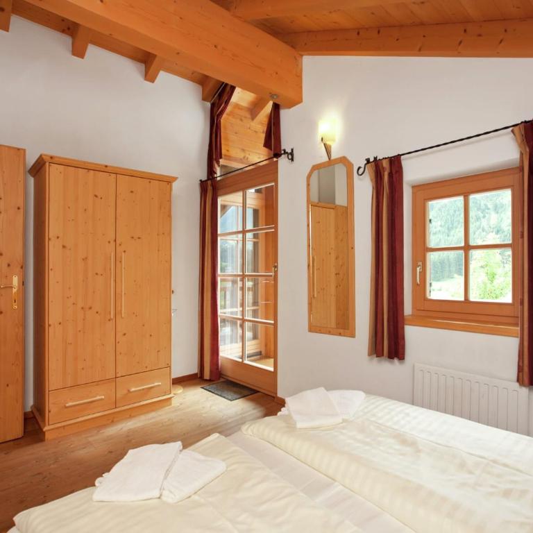 Chalet for 10 people with access to the swimming pool - Ferienhaus - 18