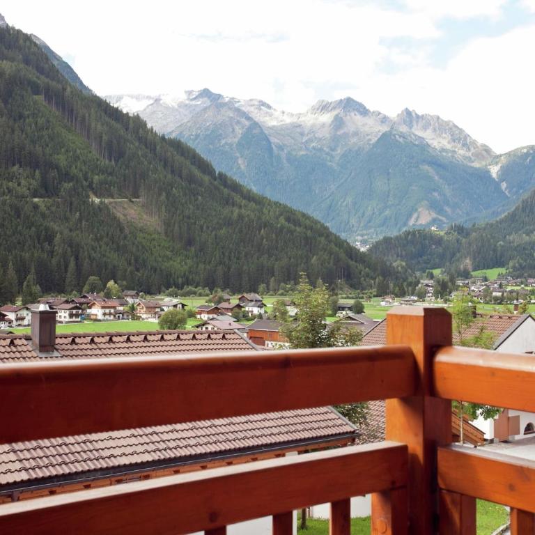 Chalet for 10 people with access to the swimming pool - Ferienhaus - 25