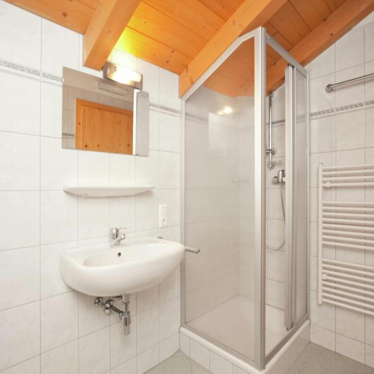 Chalet for 10 people with access to the swimming pool - Ferienhaus - 22