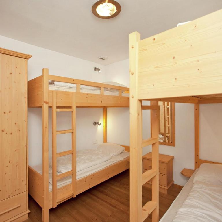 Chalet for 10 people with access to the swimming pool - Ferienhaus - 14