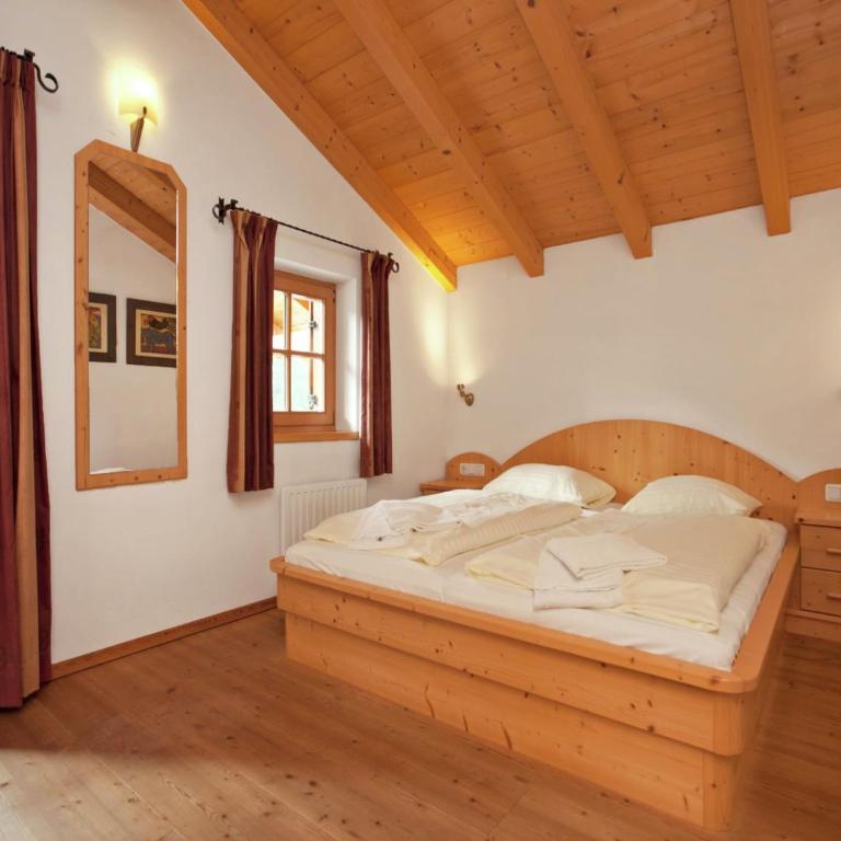 Chalet for 10 people with access to the swimming pool - Ferienhaus - 13
