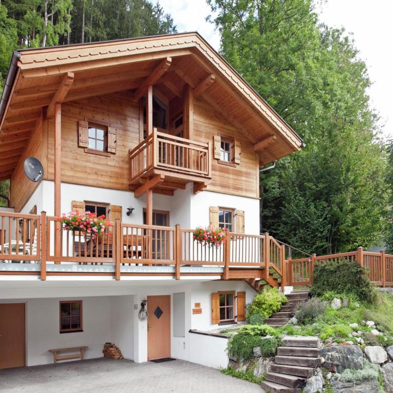 Chalet for 10 people with access to the swimming pool - Ferienhaus - 1