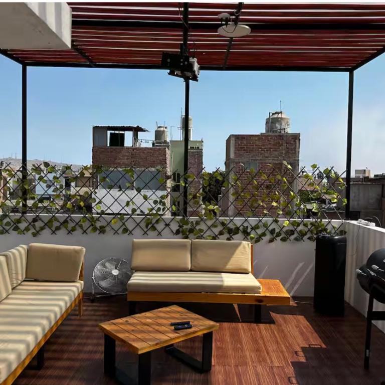 House in Barranco, Hot Tub & Rooftop Cinema, 11 P - Four-Bedroom House - 1