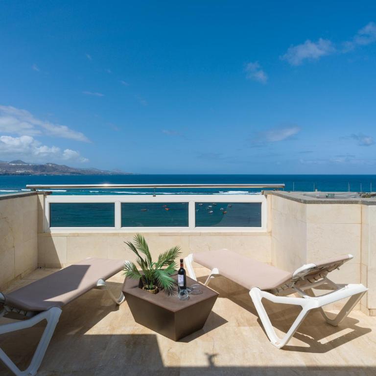 Awesome beachfront terrace By CanariasGetaway - Casa de 2 dormitorios - 2