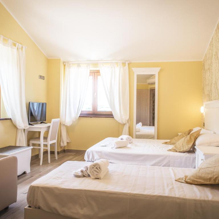 La Dimora di Francesco - Triple Room with City View - 2