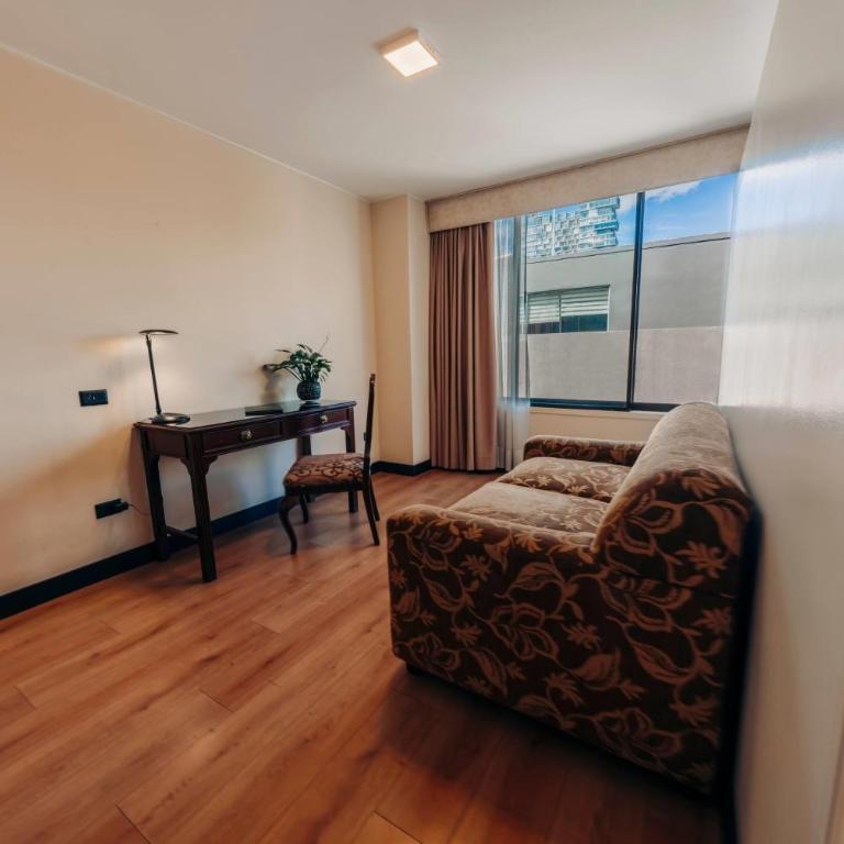 La Quinta by Wyndham Quito - Habitación - 1 cama extragrande - No fumadores - 3