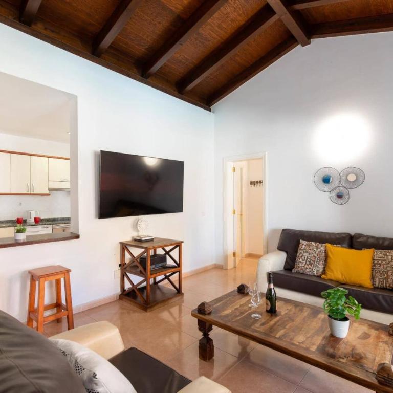 Villa Casablanca by Villa Plus - Villa - 9