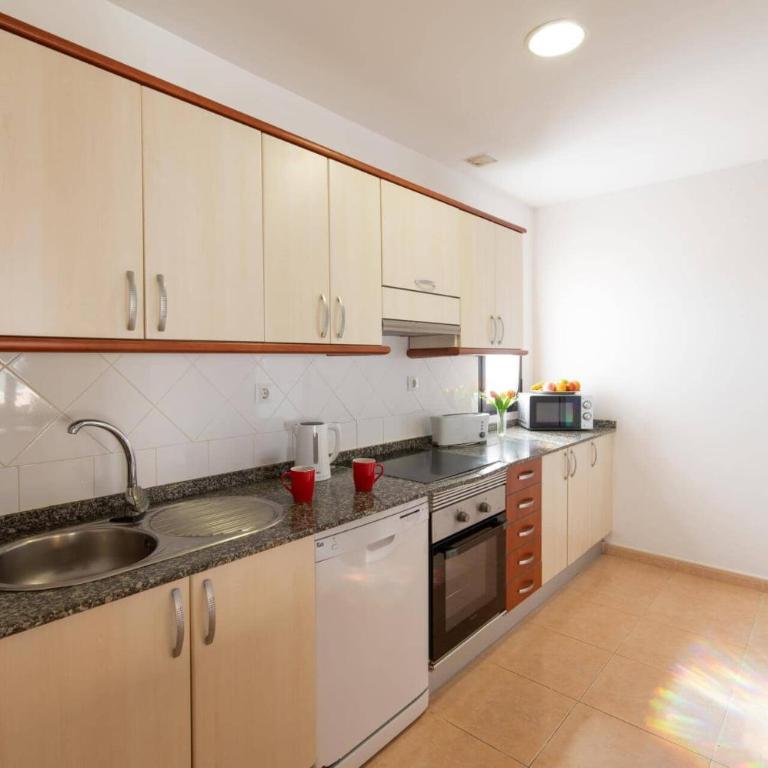 Villa Casablanca by Villa Plus - Villa - 10