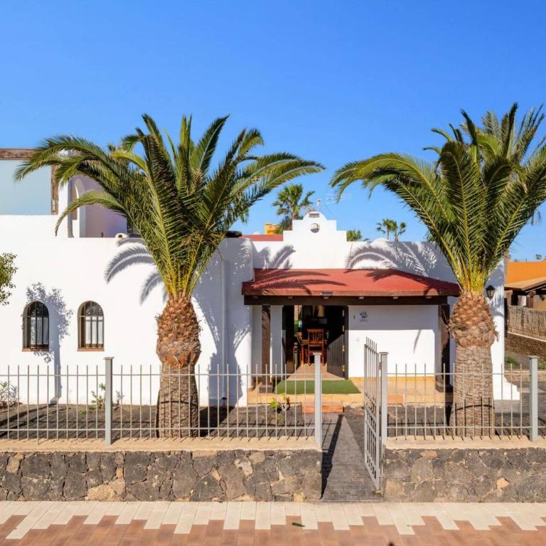 Villa Casablanca by Villa Plus - Villa - 16