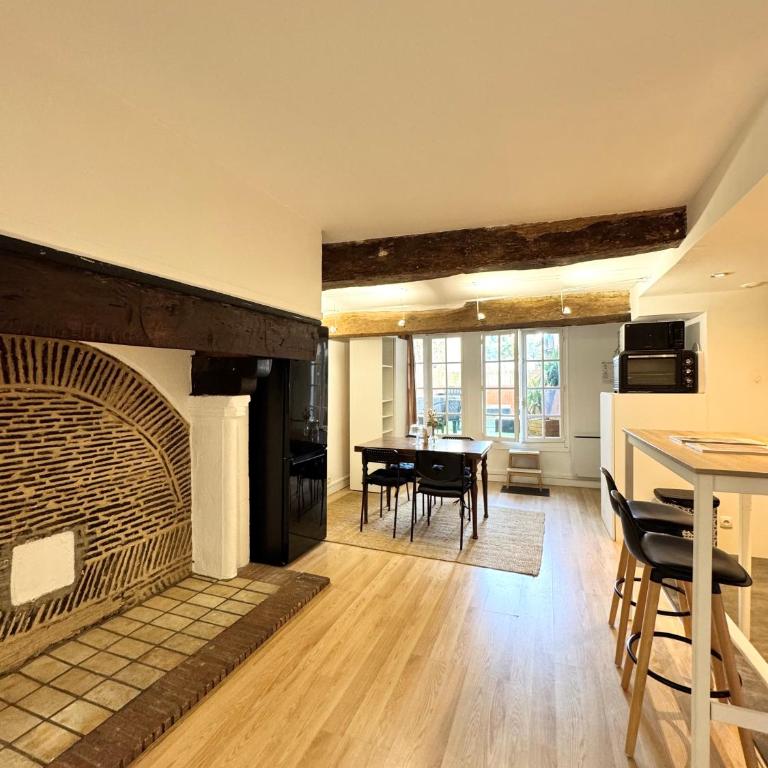 Le Saint Georges avec terrasse, Hyper centre ville - Apartment mit 1 Schlafzimmer - 14