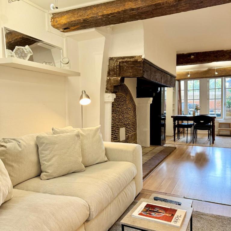 Le Saint Georges avec terrasse, Hyper centre ville - Apartment mit 1 Schlafzimmer - 35