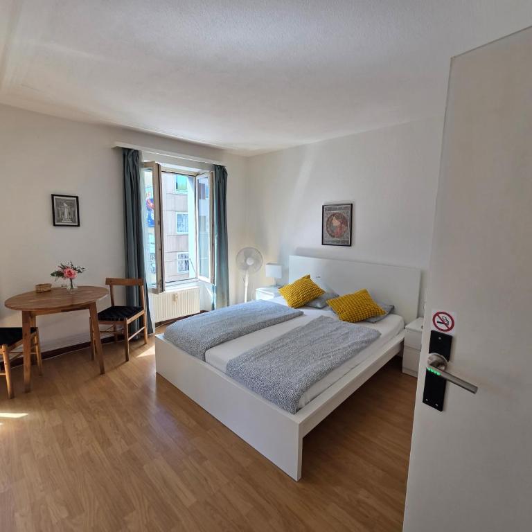 Julia Zimmer Luzern - Apartment mit 9 Schlafzimmern - 1