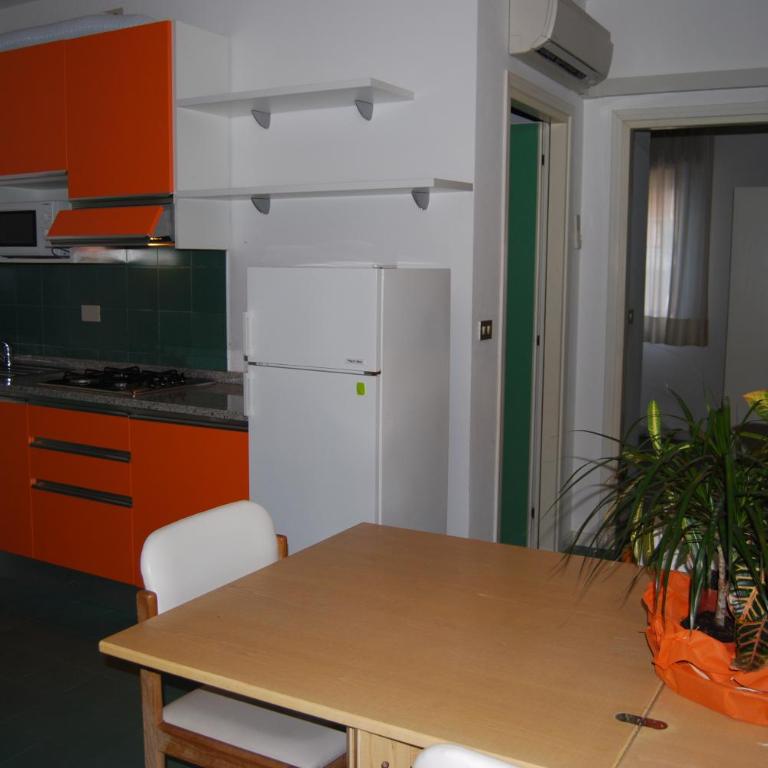 Appartamenti Vacanza Albatros - Ampio Appartamento con 2 Camere da Letto - Via Julia 13 - 6