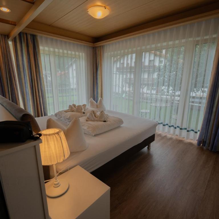 Alpenpension Regina - Apartment mit Blick auf die Berge - 8