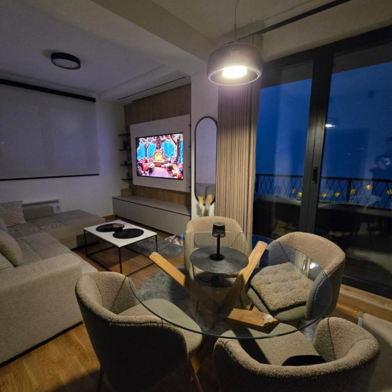 Vistora Lux - One-Bedroom Apartment - 4
