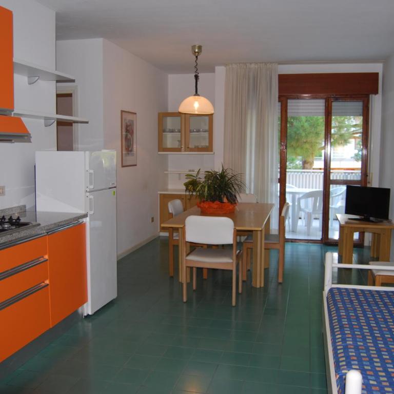 Appartamenti Vacanza Albatros - Ampio Appartamento con 2 Camere da Letto - Via Julia 13 - 7
