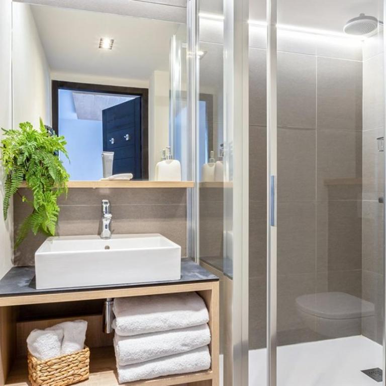 Résidence les Armaillis avec SPA - 4 étoiles - 8 personnes -ASAI210-4-2 - Appartement 3 Chambres avec Vue sur la Montagne - 9