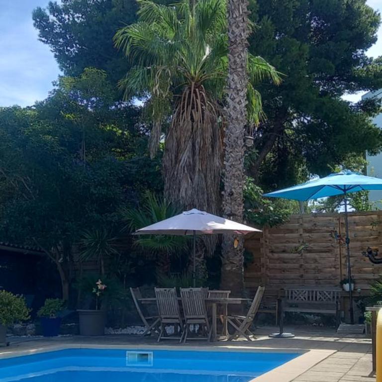 Maison jardin grande piscine 2 étoiles - Villa - 3