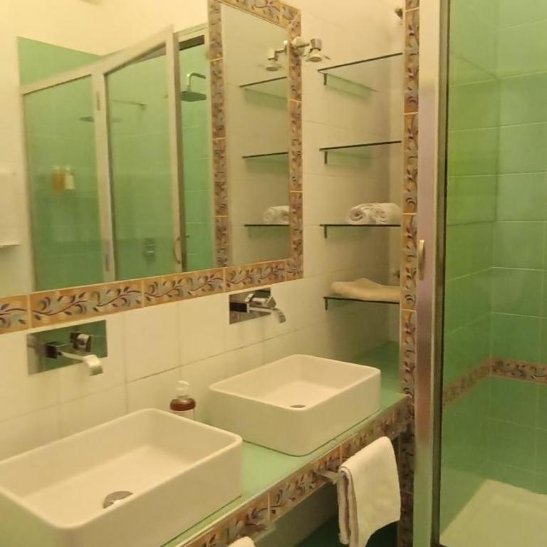 Casa Flora - Two-Bedroom Deluxe Apartment with Balcony - 12