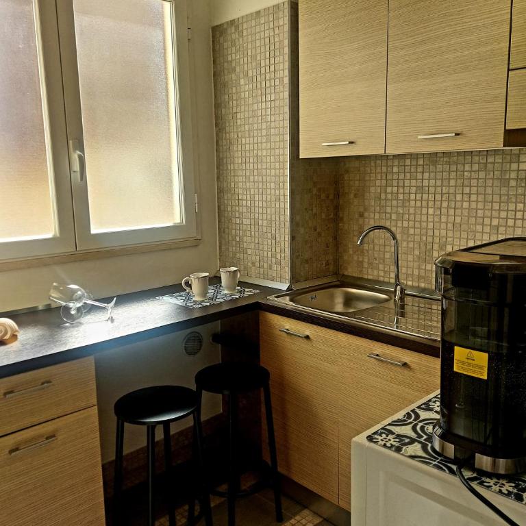 Casa Flora - Two-Bedroom Deluxe Apartment with Balcony - 27